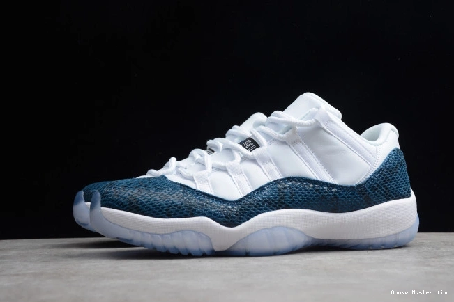 11 CD6846-102 Air Navy Snakeskin Jordan Blue Low 0815